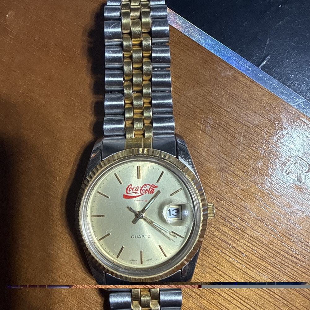 Coca-Cola Quartz Gold Silver Two-Tone Wristwatch Soda Vintage Made in Hong Kong